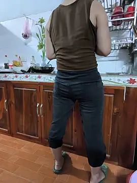 Sweet-Berryy online show from May 2026 02:57:02 PM