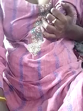 Snapshot of telugupilla__ chatting on December 2025 04:41:04 AM telugupilla online show from December 2025 04:41:04 AM