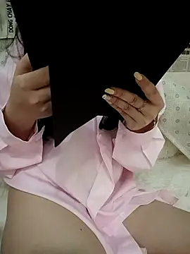 -Eulalia- online show from December 2025 04:37:02 PM