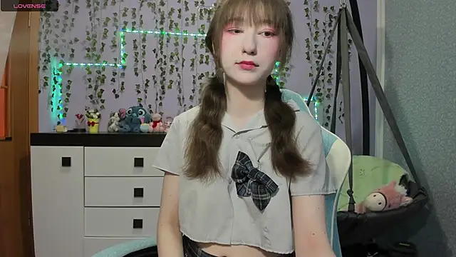 Snapshot of Yoonhee_ki chatting on June 2026 02:17:02 PM Yoonhee ki online show from June 2026 02:17:02 PM