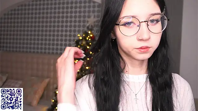 Snapshot of DeliaLoma chatting on January 2026 05:23:02 AM DeliaLoma online show from January 2026 05:23:02 AM