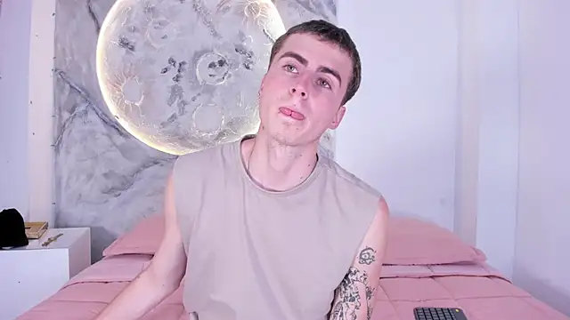 SpaceBoy1 online show from February 2026 08:53:02 PM