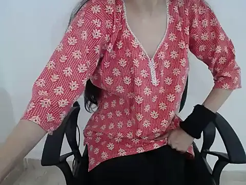 Farhana beautyfull online show from February 2026 04:56:01 AM