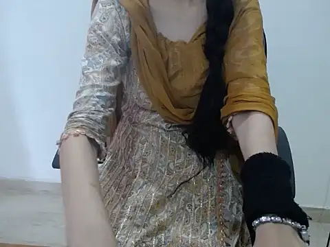 Farhana beautyfull online show from March 2026 04:29:01 AM