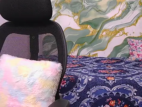 Snapshot of bold-smirthii chatting on February 2026 04:51:02 AM bold-smirthii online show from February 2026 04:51:02 AM