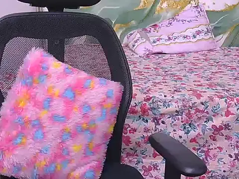 Snapshot of bold-smirthii chatting on February 2026 05:08:01 AM bold-smirthii online show from February 2026 05:08:01 AM