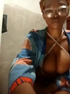 YammyChocTits online show from January 2026 11:25:01 PM