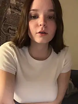 Snapshot of ElenaMariee chatting on December 2025 10:06:01 PM ElenaMariee online show from December 2025 10:06:01 PM