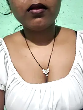 Eashita 01 online show from January 2026 01:37:02 PM