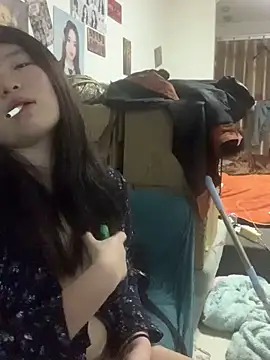 Luozhiqi520 online show from December 2025 05:20:01 PM