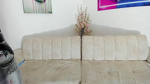 Snapshot of Hot_Max_1 chatting on December 2025 09:01:01 PM Hot Max 1 online show from December 2025 09:01:01 PM