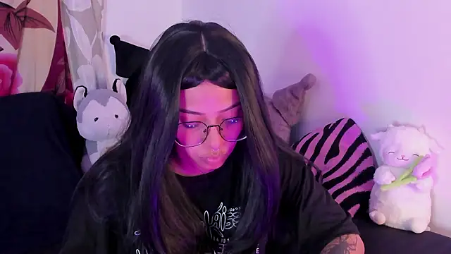 akarineko online show from January 2026 02:04:01 AM