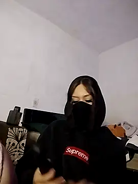 valerria 44 online show from April 2026 01:19:01 AM