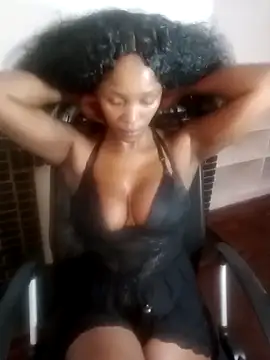 Snapshot of DesiredQueen27 chatting on May 2026 11:04:02 AM DesiredQueen27 online show from May 2026 11:04:02 AM