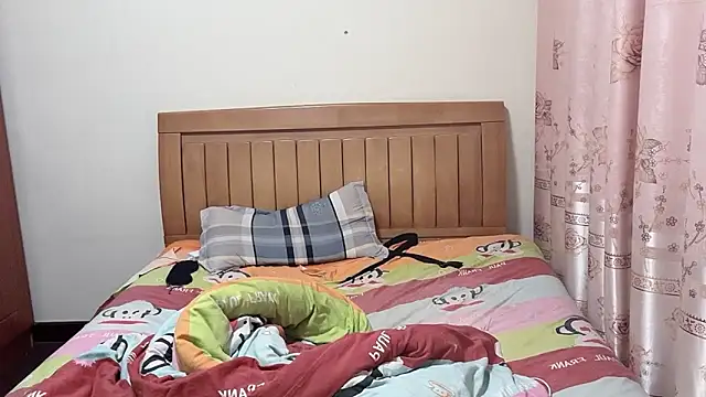 junnan001 online show from January 2026 12:53:02 PM