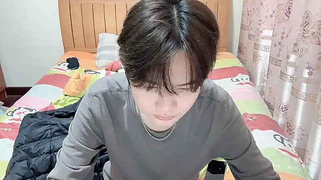 junnan001 online show from February 2026 12:37:02 PM