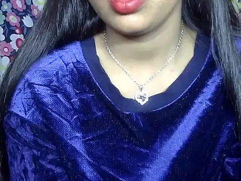 cute Dirty Diva online show from January 2026 03:27:01 PM