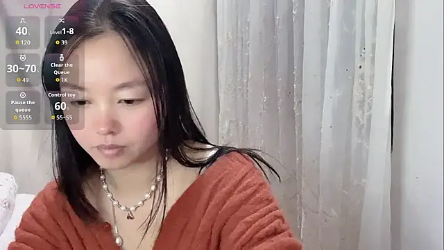 Snapshot of Yuer-77 chatting on January 2026 11:23:02 AM Yuer-77 online show from January 2026 11:23:02 AM