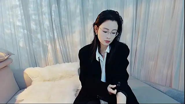 HCOCO online show from March 2026 01:14:01 PM