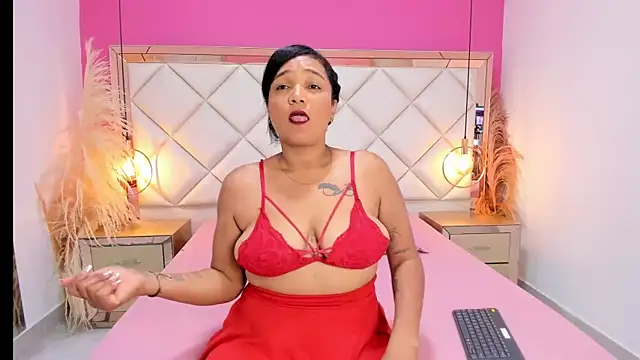 Sara Cherry  online show from December 2025 11:56:02 PM