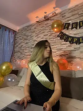 cute emmma online show from March 2026 11:37:01 AM