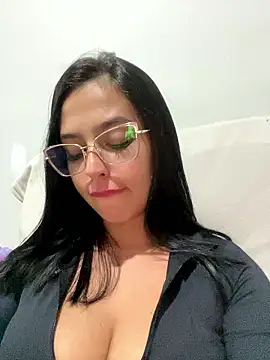 jujuarantes  2026 online show from January 2026 10:13:02 PM