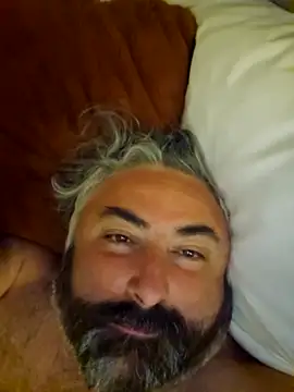 Snapshot of MacGuyver20 chatting on December 2025 07:15:02 AM MacGuyver20 online show from December 2025 07:15:02 AM