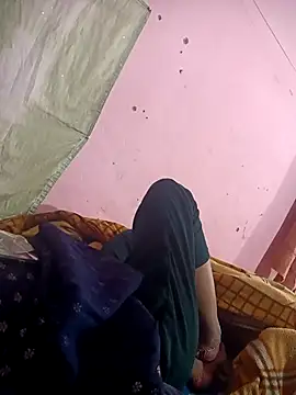 Snapshot of Desipari_777 chatting on February 2026 04:19:01 PM Desipari 777 online show from February 2026 04:19:01 PM