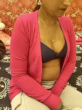 Snapshot of sexy-mahi_ chatting on January 2026 06:24:02 PM sexy-mahi online show from January 2026 06:24:02 PM