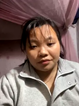 Snapshot of Aha-aa chatting on December 2025 01:40:01 PM Aha-aa online show from December 2025 01:40:01 PM