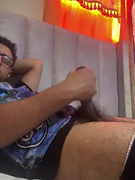 kiddeybaby online show from December 2025 04:36:01 PM