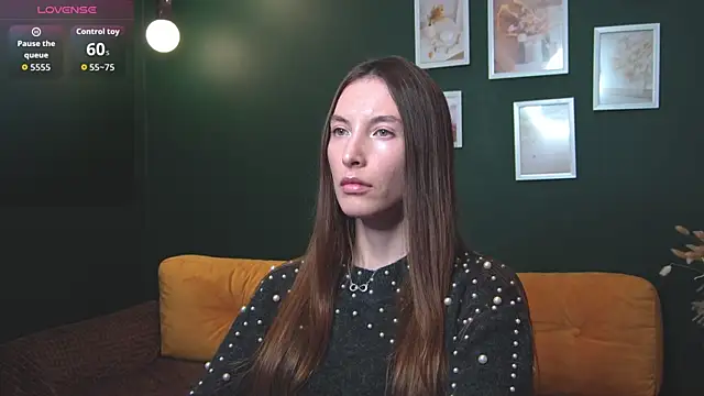 Annet Jones online show from December 2025 02:03:01 PM