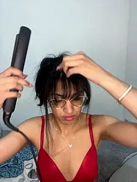 ValentinaEvanz online show from January 2026 04:22:01 PM