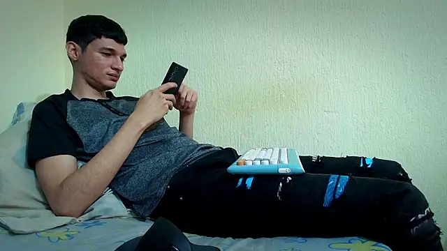 LeonS 20cm online show from January 2026 04:40:01 AM