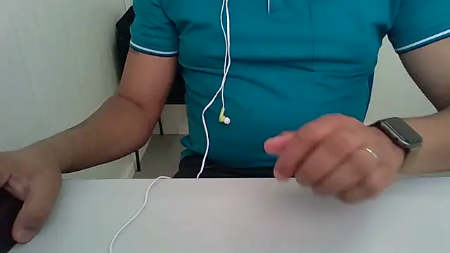 Moreno Casado Safado online show from May 2026 03:31:02 PM