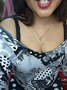 Saumyy online show from April 2026 05:10:01 PM