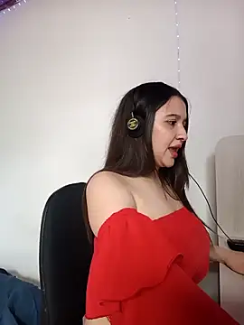 Snapshot of Laia__Evanss chatting on April 2026 04:29:01 PM Laia Evanss online show from April 2026 04:29:01 PM