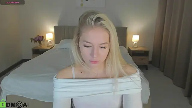 Snapshot of ChloeAlba chatting on January 2026 03:56:01 AM ChloeAlba online show from January 2026 03:56:01 AM