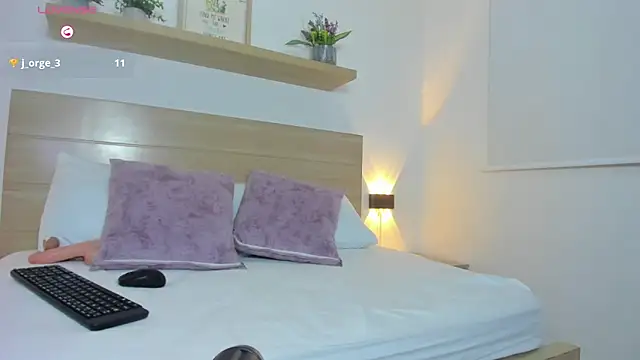 lila lain online show from January 2026 02:41:01 PM