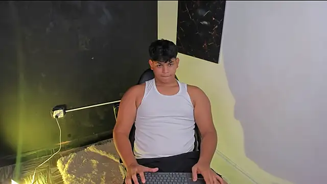 Nicole and thiago1 online show from February 2026 09:00:02 PM