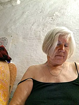 Snapshot of KlaudiaDarling chatting on June 2026 07:12:02 PM KlaudiaDarling online show from June 2026 07:12:02 PM