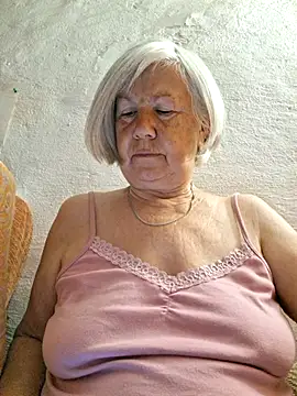 Snapshot of KlaudiaDarling chatting on July 2026 01:00:01 AM KlaudiaDarling online show from July 2026 01:00:01 AM