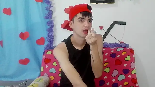 nico22love online show from February 2026 02:46:02 PM