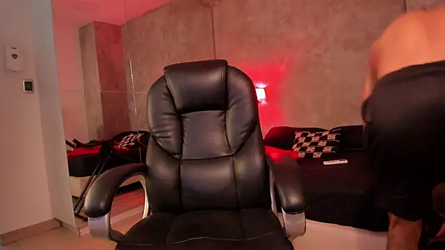 Maximo Zahir online show from January 2026 07:16:01 PM