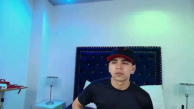 Jaden and sofia online show from March 2026 02:28:02 AM