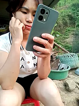 Snapshot of congchua977 chatting on April 2026 10:24:02 AM congchua977 online show from April 2026 10:24:02 AM