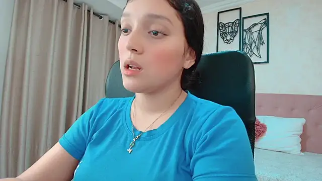 littlemolly walcott online show from May 2026 12:40:01 AM