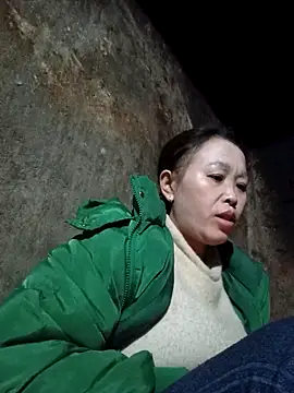 dakota-kis online show from February 2026 12:09:01 AM