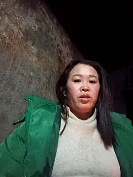 dakota-kis online show from February 2026 08:36:02 PM