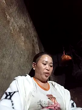 dakota-kis online show from February 2026 12:48:02 PM